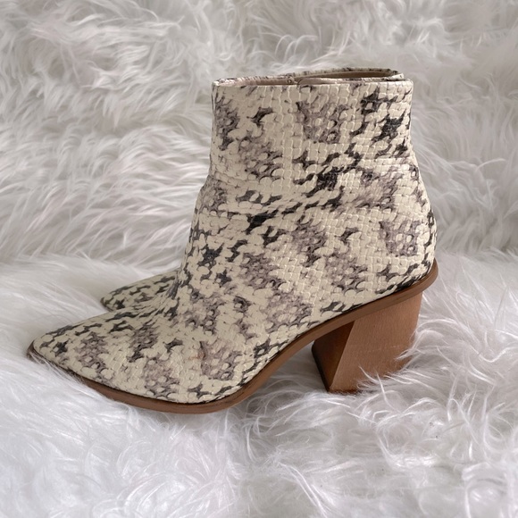 1.STATE Kelte Pointed Toe Bootie - Picture 11 of 13